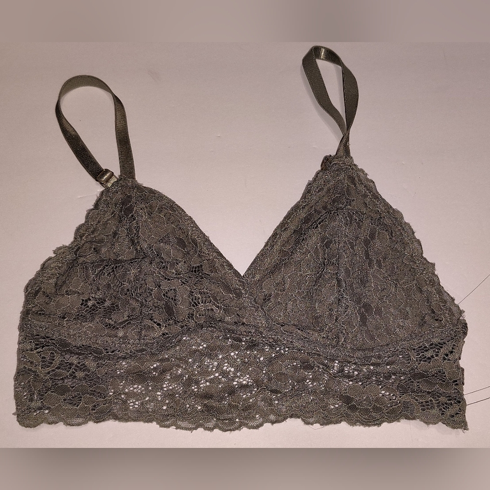 *(4 for $20) Lace Bralette in Dark Green - Small (Fits me, a 32C)